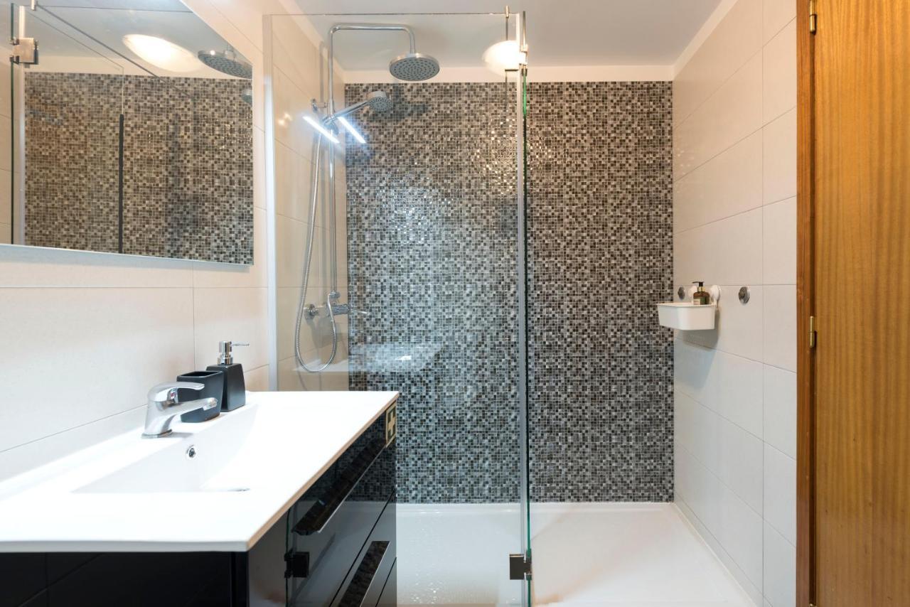 Lovelystay - The Porto Getaway Duplex - Free Parking Ngoại thất bức ảnh